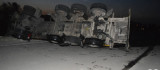 Asit Tankeri Otomobille Çarpıştı 4 Yaralı